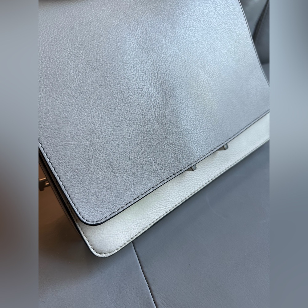 Fossil Light Gray/Cream Finley Leather Shoulder Bag - Picture 12 of 16